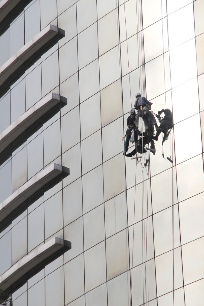 window cleaner, window cleaning, office tower